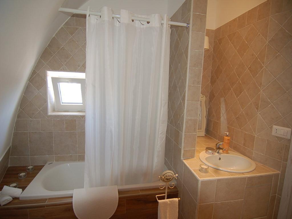 Domus Alba Villa Martina Franca Rum bild